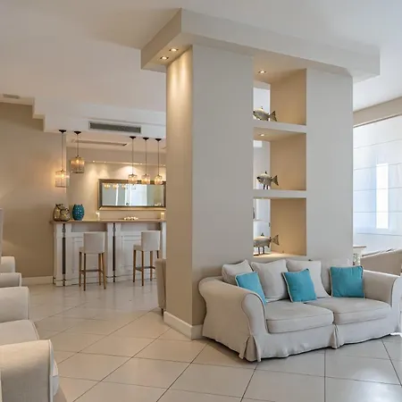 Hotel Capri 4*