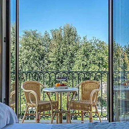 Capri- Adult Only 4*
