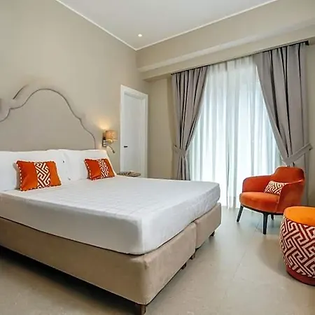 Capri- Adult Only 4*