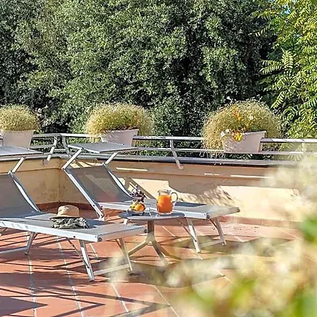 Capri- Adult Only Ξενοδοχείο 4*