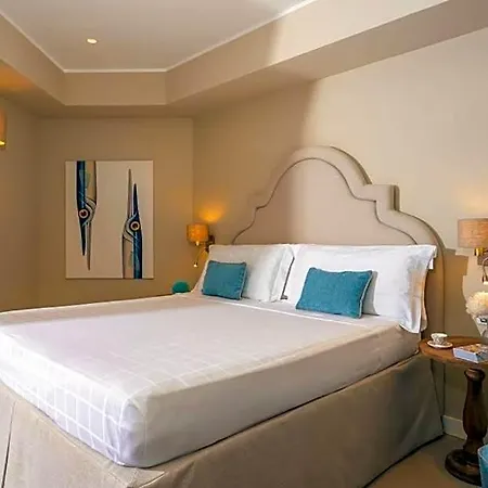 Capri- Adult Only 4*