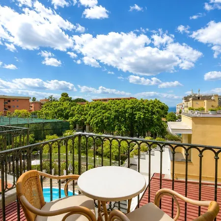Hotel Capri- Adult Only