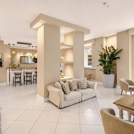 Capri- Adult Only 4*